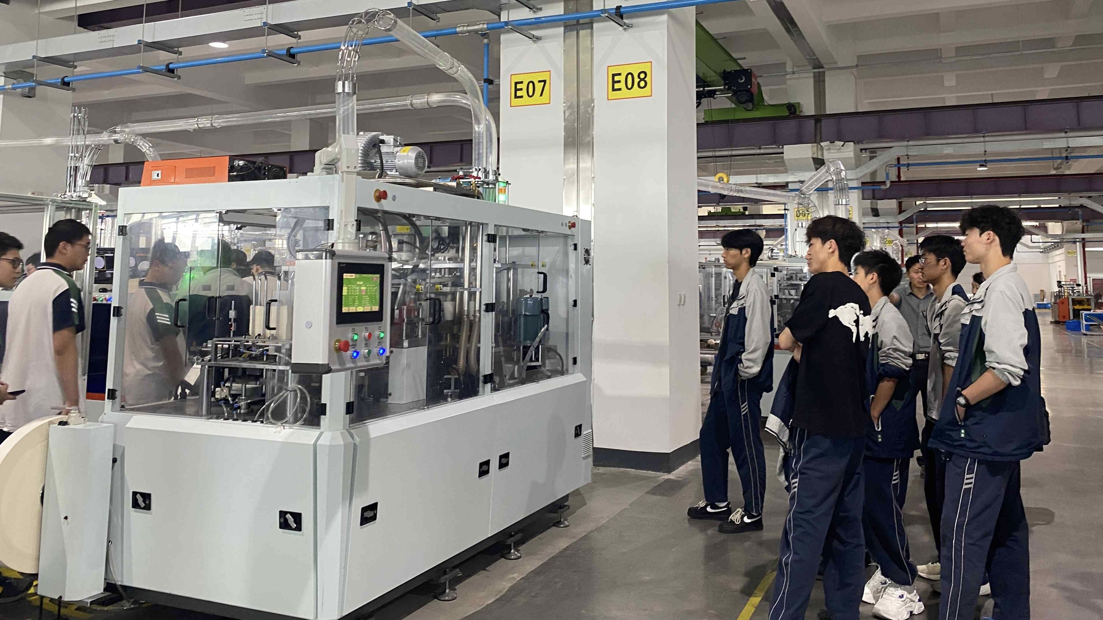 深化校企交流，共育智造人才——平湖市職業(yè)中專學校學生走進浙江新發(fā)現(xiàn)